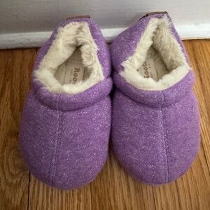 Toddler girl roots Sherpa slippers